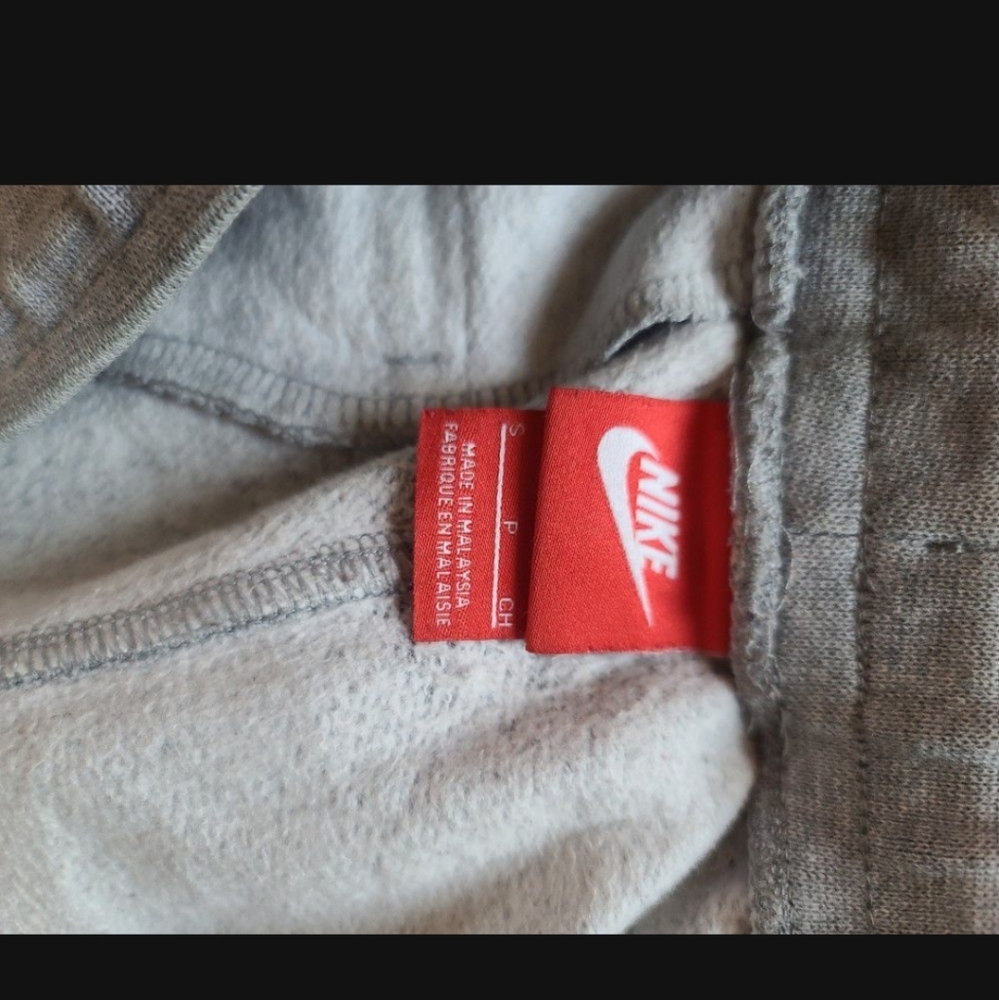 Nike joggers